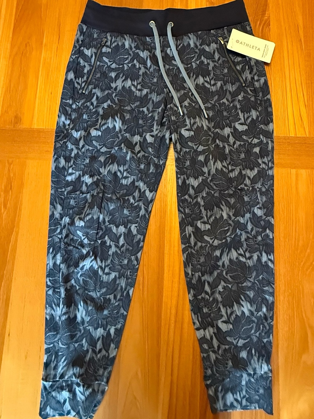 Athleta Women’s Navy Trekkie North Floral-Print Jogger Pants - Size 12 - NWT